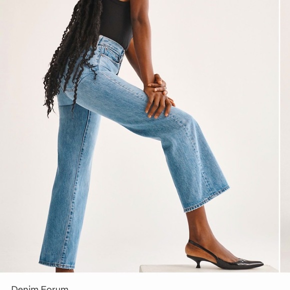 Denim Forum Farrah High Rise Wide Leg - Picture 2 of 5